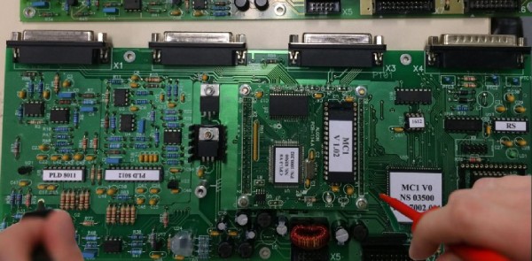 Reparo e conserto de placa eletrônica para máquinas de ensaio