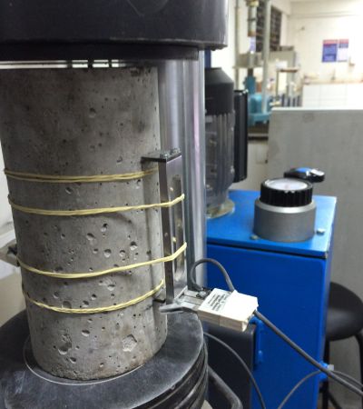 erros no ensaio de compressão do concreto