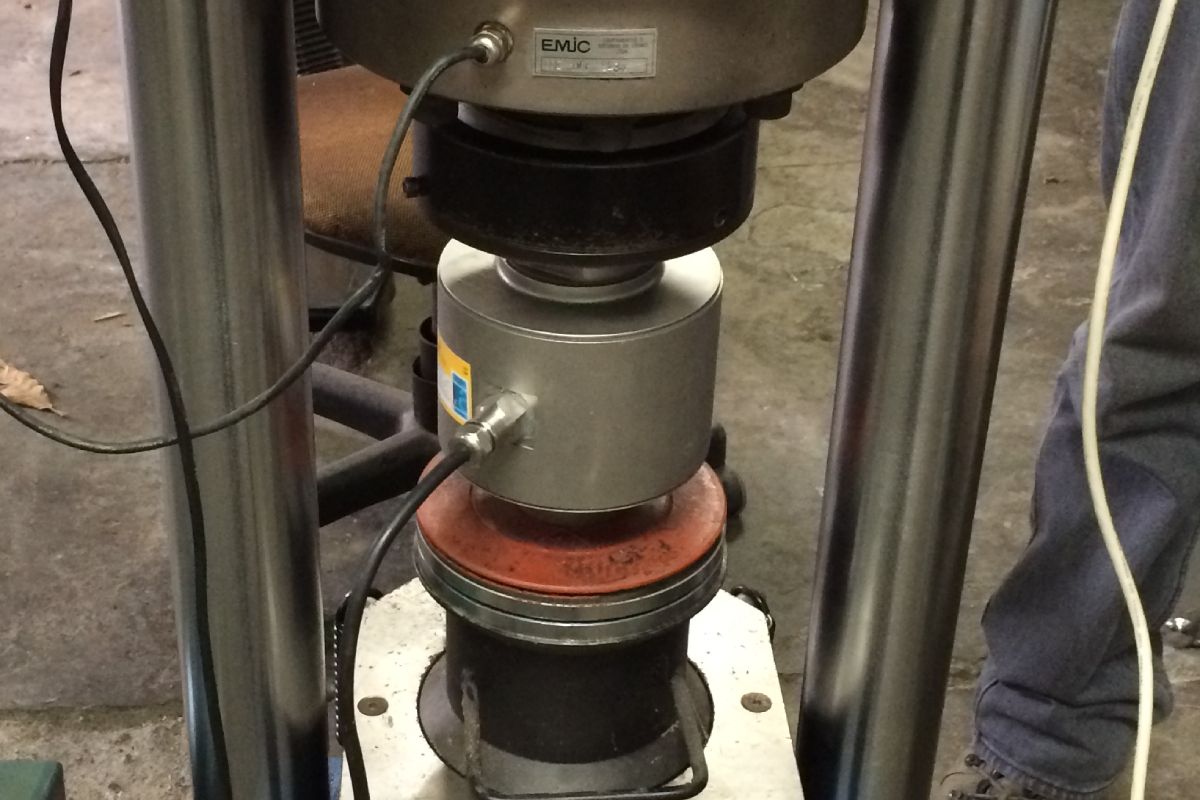 erros no ensaio de compressão do concreto