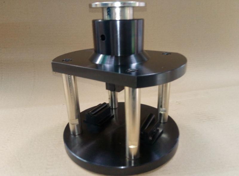 Infográfico sobre taxa de carregamento no ensaio de cimento NBR 7215 e impacto no resultado