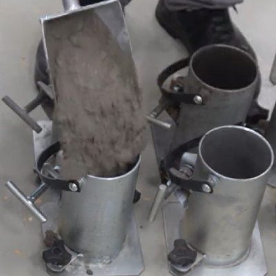 Operador de laboratório realizando ensaio de cimento conforme procedimento NBR 7215